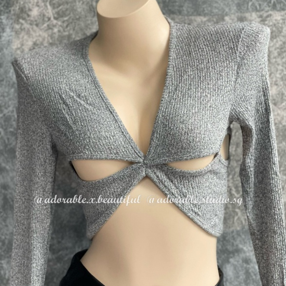 Áo Len Tay Dài Xám Cut Out Xẻ Ngư.c, Áo Croptop Dệt Kim Dài Tay Sexy Ulzzang