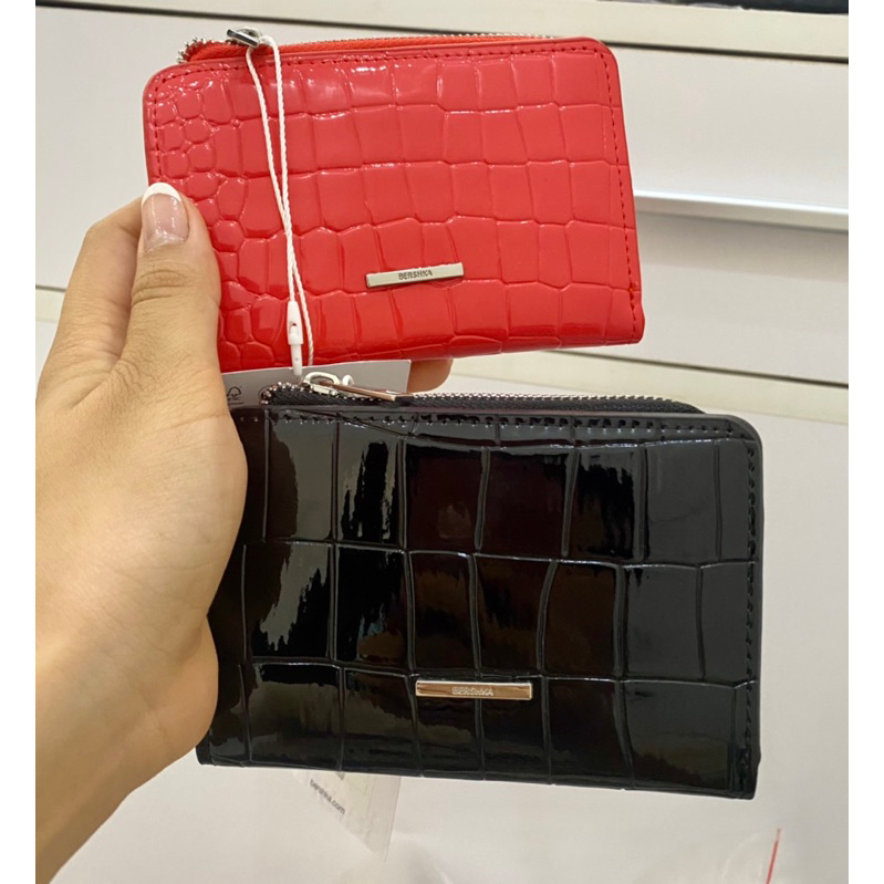 ✅Ví đựng tiền đựng thẻ hiệu BERSHKA Shop Em về sẵn 2 màu ( Hồng & đen ) 💃📲✈️