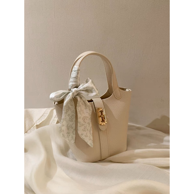 Fullbox hãng MIOCRA KOLY. Túi da nhập khẩu Chio 2nd chính hãng phong cách Retro màu kem