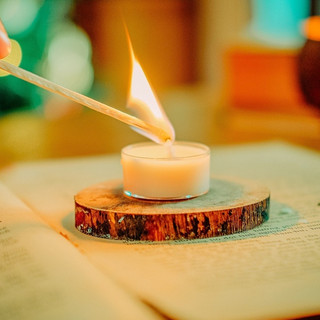 Nến Tealight Hộp 8 Viên 5 Mùi Hương Thiên Nhiên Đến Từ Thương Hiệu Ylavender