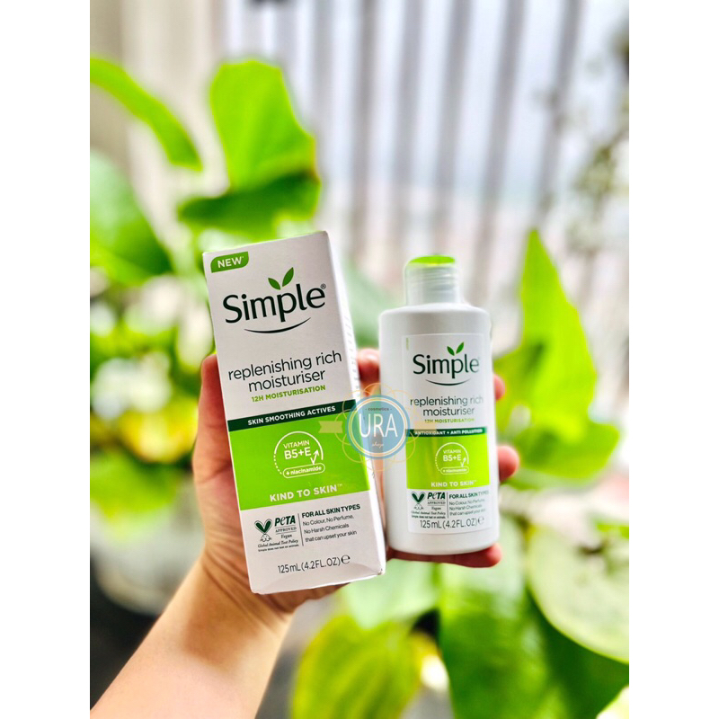 Kem dưỡng da Simple Kind To Skin Hydrating Light Moisturiser