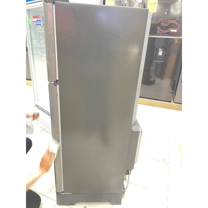 Tủ lanh Sharp 180L trưng bày mới 99% bảo hành 6 tháng