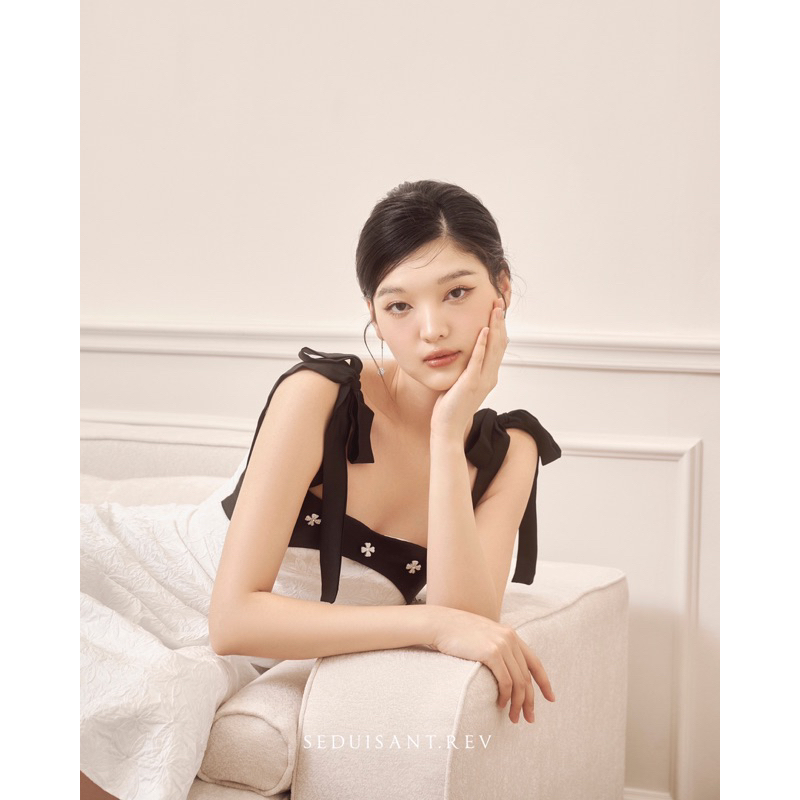 Steffani Dress - váy hai dây trắng dáng dài qua gối SEDUISANT.REV
