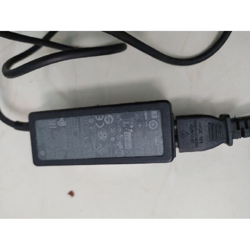 Sạc laptop cũ