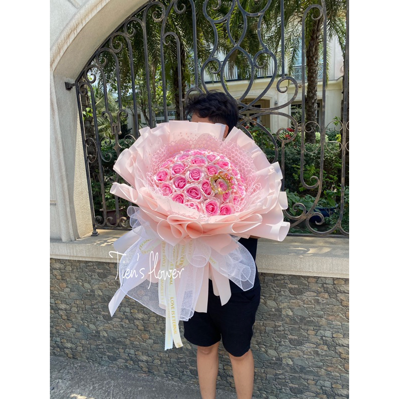 Bó hoa công chúa 30 bông 7 lớp thiết kế by Tien’s flower