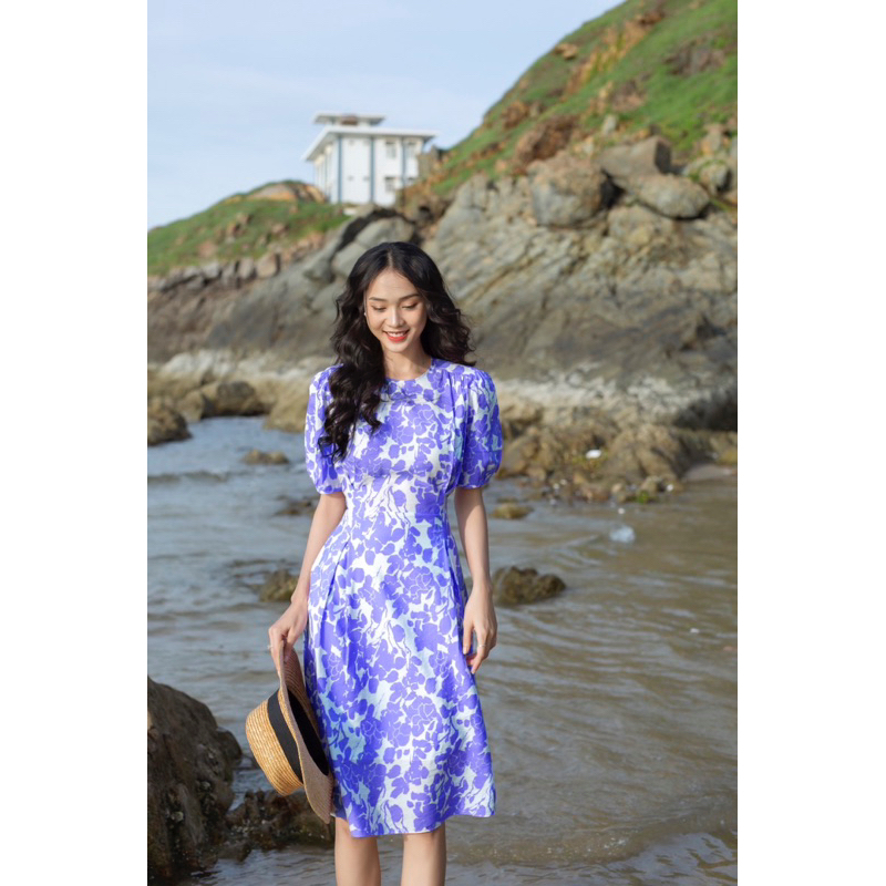 Đầm clothesrack cổ tròn hoa tím Lolie dress
