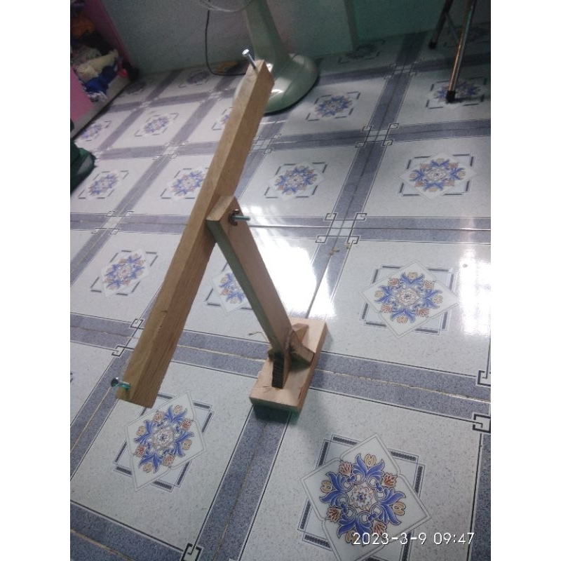 Chân khung thêu tranh bằng gỗ