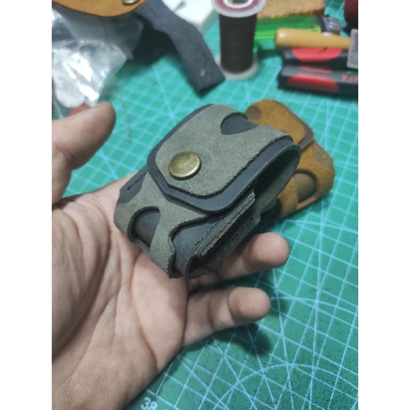 Bao da zippo da b.ò handmade siêu chất