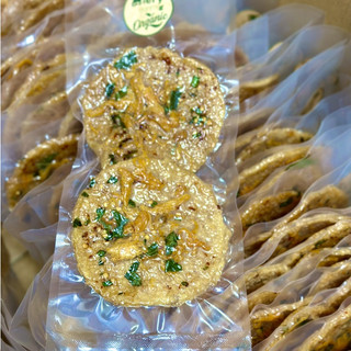 Cơm Cháy Mắm Hành Khô Gà