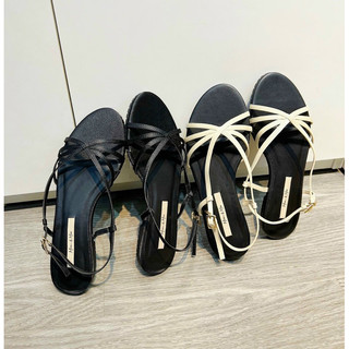 Giày sandal nữ dây xinh