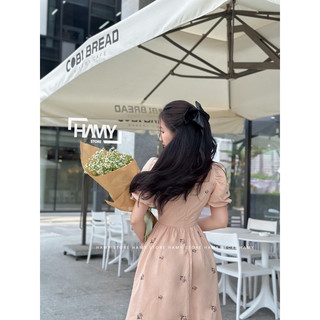Đầm Hoa Thêu Hoa Xếp Ngực