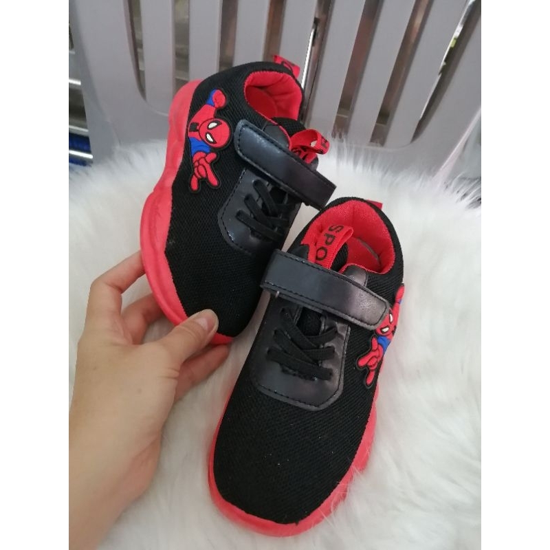 Xả kho giày thể thao trẻ em nhiều mẫu lẻ size như hình