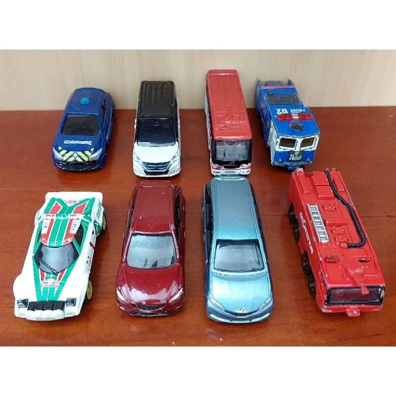 Xe mô hình Tomica Made in Vietnam cũ - 2