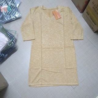 Áo phom dài. Chất liệu thun len xước