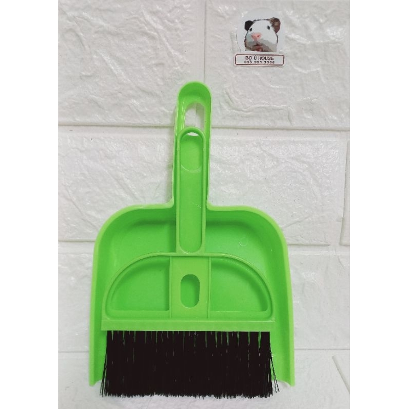 Set chổi + hót rác mini cho bé dọn dẹp chuồng Bọ Ú (chuột Lang)