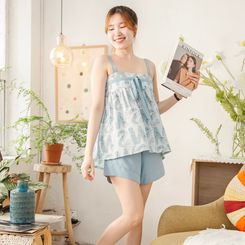 Bộ mặc nhà nữ hai dây Solla Home chất lụa cao cấp