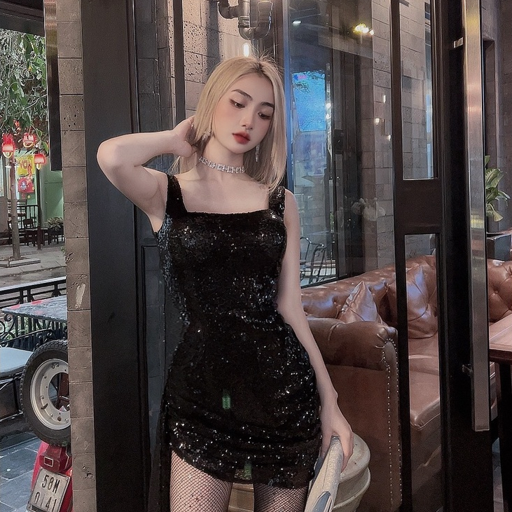 Váy 2 Dây Body Kim Sa Phối Tà Sang Chảnh Sexy Bùi Đượm Concept Chính Hãng, Váy Đi Tiệc Bling Nổi Bật Chiết Eo Cúp Ngực