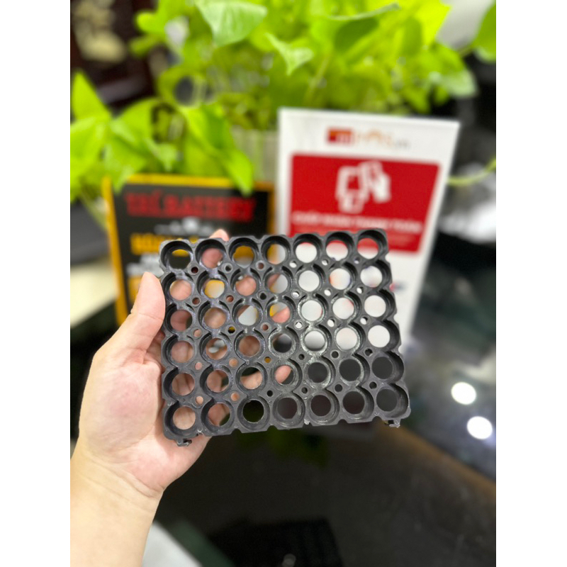 Khay 42 Cell Pin 18650