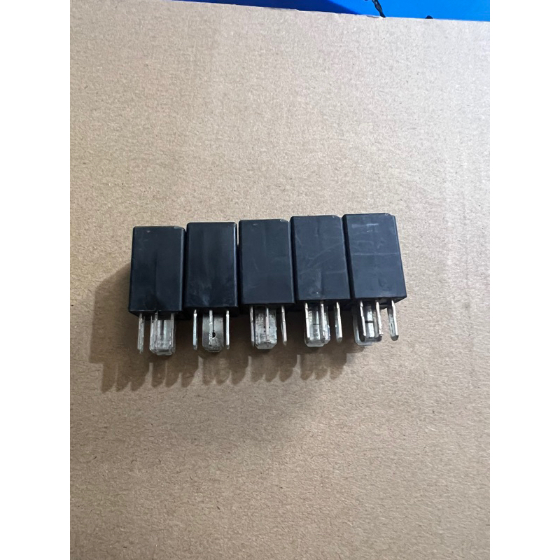 Relay , rơ le 5 chân xịn