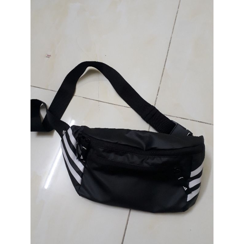 Pass túi bao tử Adidas chính hãng mới 99%