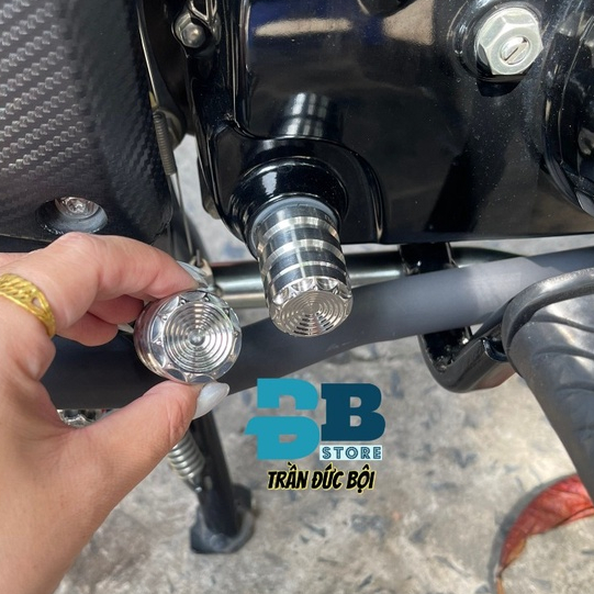 Chụp giò đạp  inox 304 mẫu Thái viền sao cao cấp dành cho mọi xe