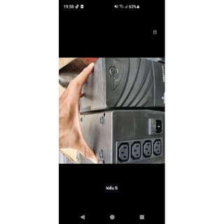 Kích điện 12v ra 220v hết bình mới ngắt emerson psa600-bx 360w. giá chưa bình chưa dây