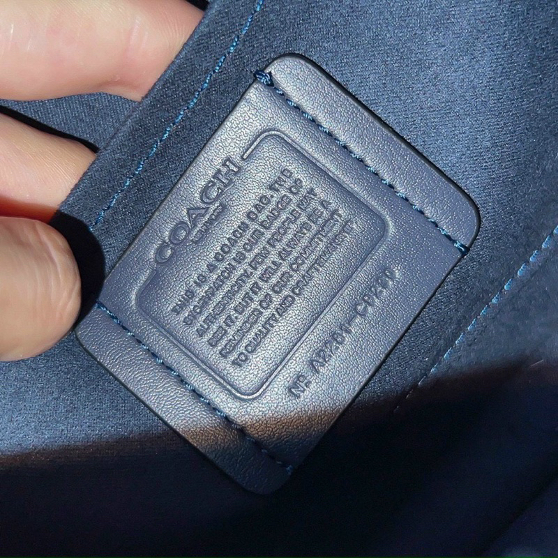 Túi đeo chéo C0.ach Klare Crossbody Embroidery