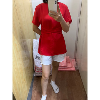 Áo sơ mi kiểu CHIPBONG hàng dư áo sơ mi lụa cổ tròn dây thắt ngang eo màu đỏ form suông rộng size 50-65kg 00122