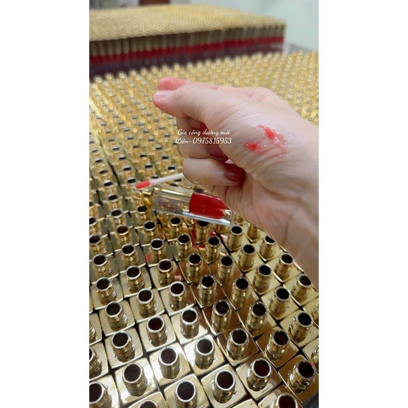 Dưỡng sau xăm -THỎI QUEEN đỏ cam