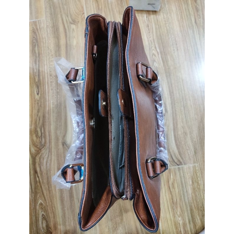 Túi xách công sở Mathew + Julian xuất dư