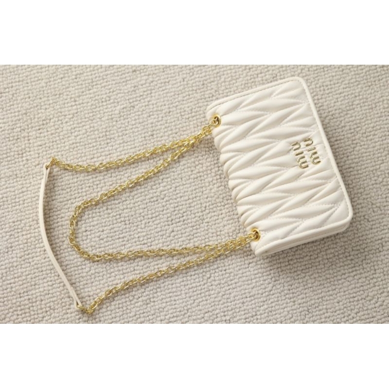 Túi xách Miu.Miu xinh xỉu sz20cm -2 màu fullbox code hãng