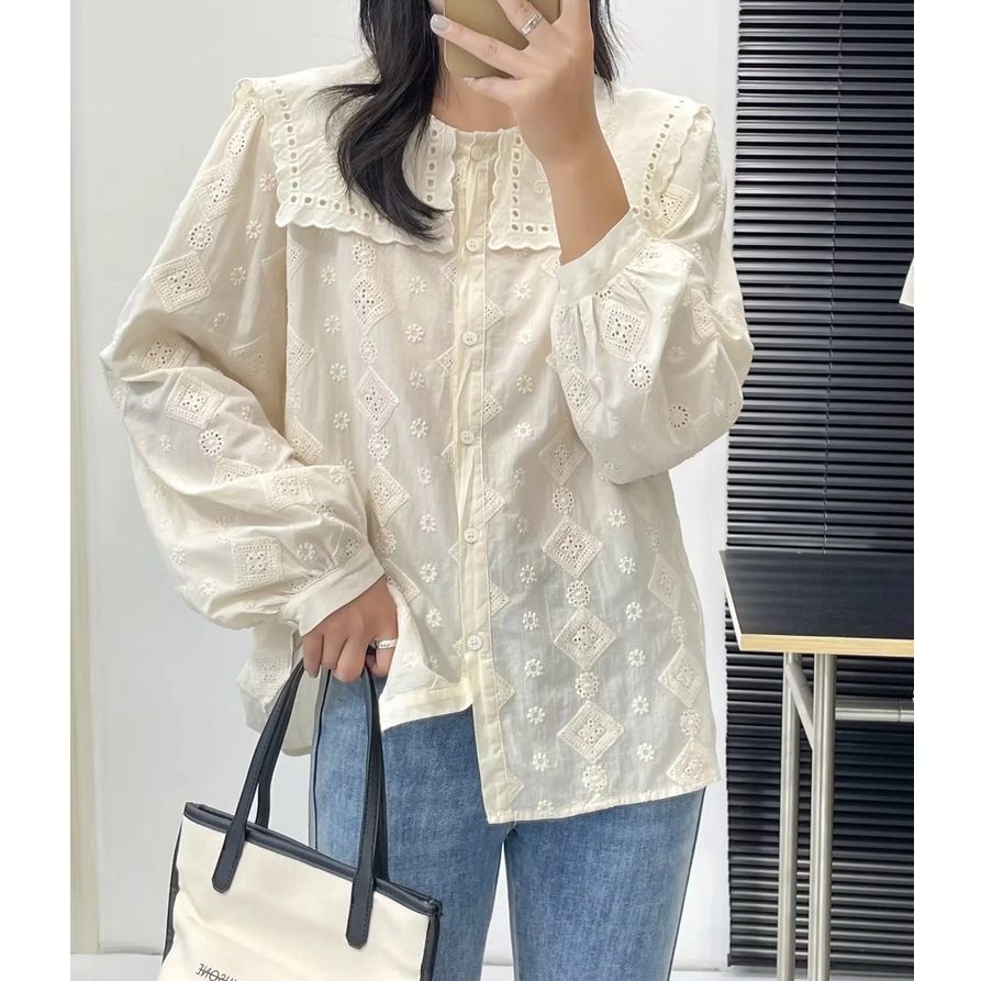 (55KG.LINH - HÀNG SẴN) Áo sơ mi form babydoll, áo ren tay lỡ cổ thuyền cách điệu - Áo ren vải xô Hàn phối ren cổ