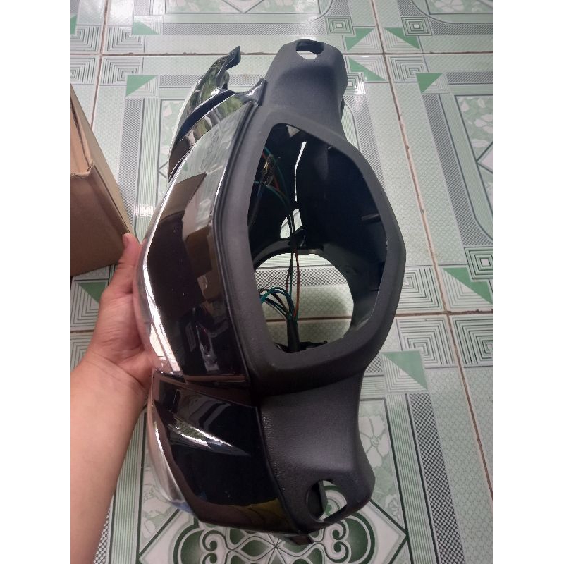 Bợ cổ sau sihello và 2 tầng gắn như zin và khích cho sirius xăng cơ 110 và 50cc