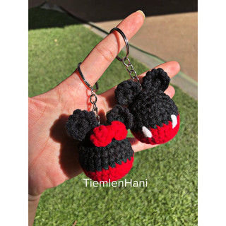 Móc khoá cặp bằng len mickey