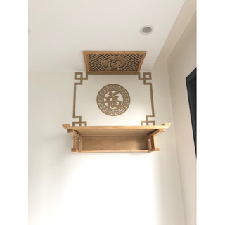 Bàn thờ gỗ sồi 69cm kèm viền, sen, ck