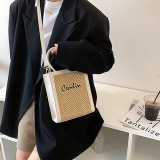 Túi Poly phối da thêu chữ Cecilin (New Arrial)