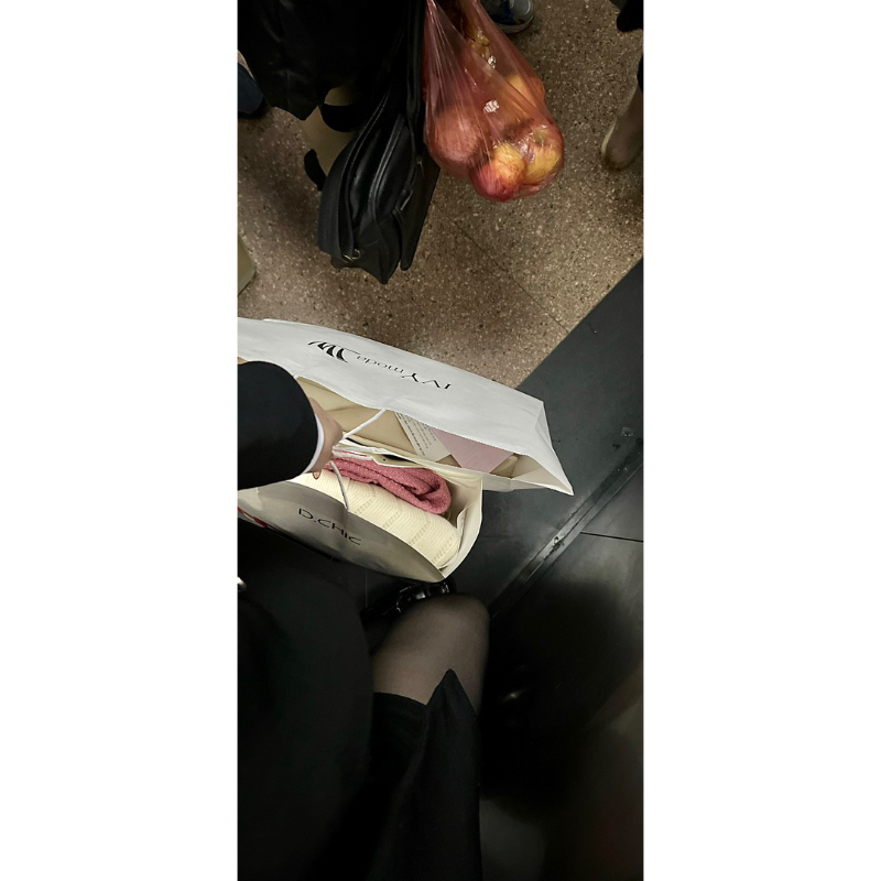 Áo cdg len DChic mua 1450