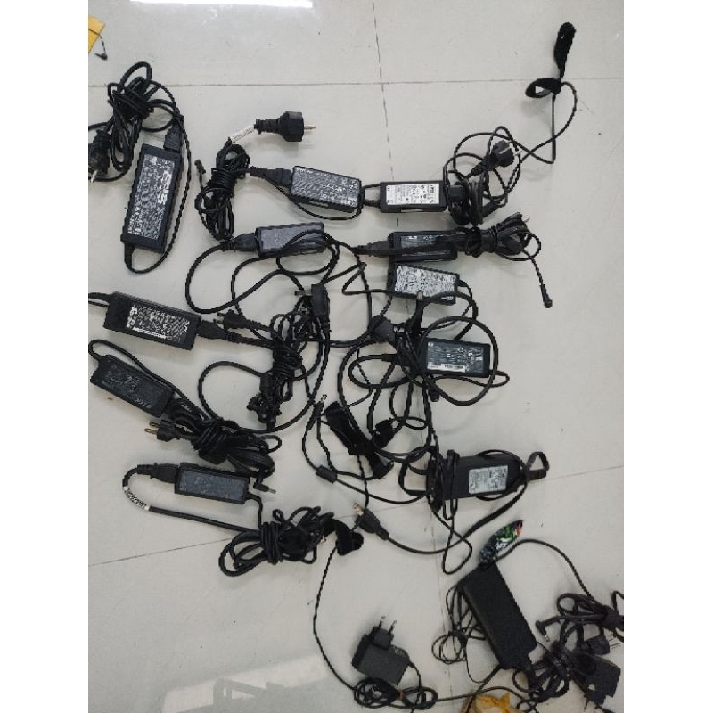 Sạc laptop cũ