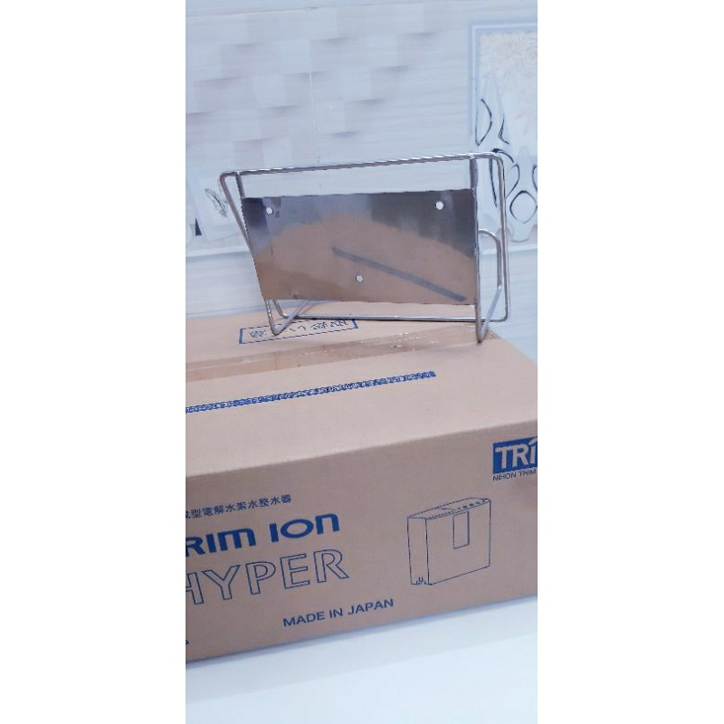 Giá treo máy lọc nước ion kiềm .