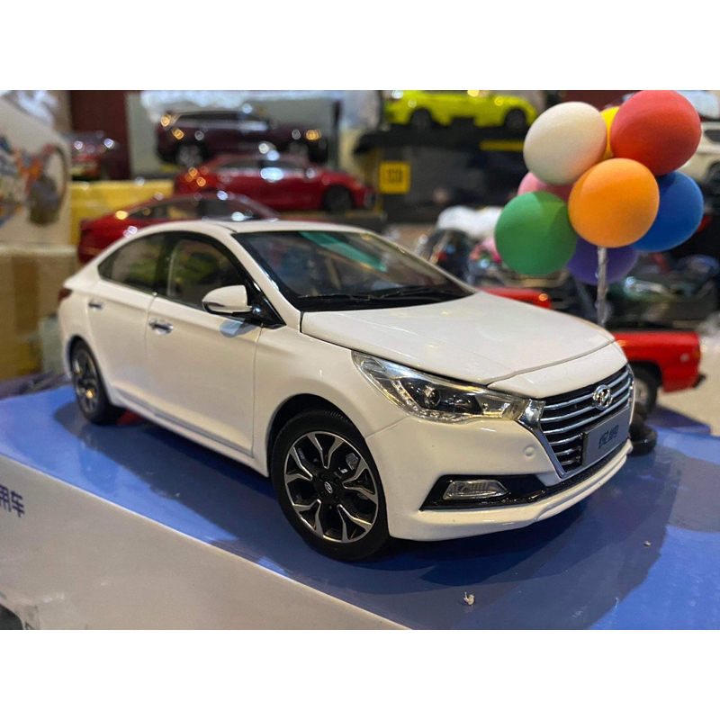 Mô hình xe Hyundai Accent tỉ lệ 1:18