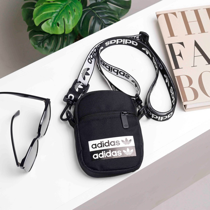 Túi đeo chéo mini Adidas Festival 2023 xuất Hàn