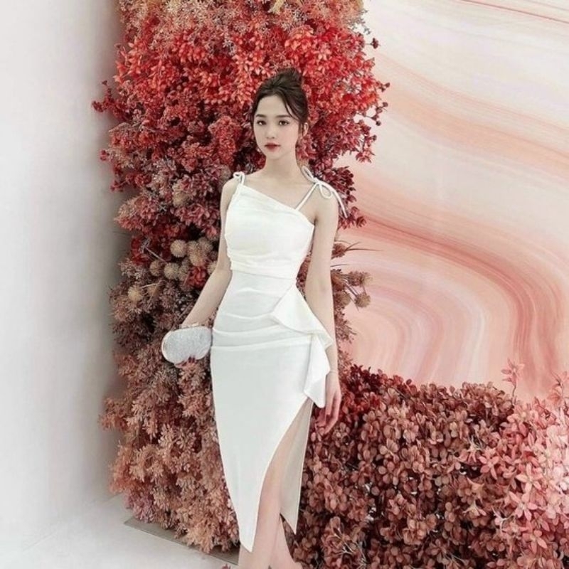 đầm nữ body hai dây có mút ngực xẻ tà có đính bèo hông kiểu dự tiệc quyến rũ bốn màu đầm trắng, đen, đỏ, hồng Vip 83