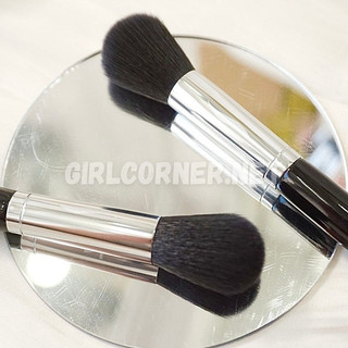 Cọ má hồng - tạo khối shape nhỏ Sephora 74