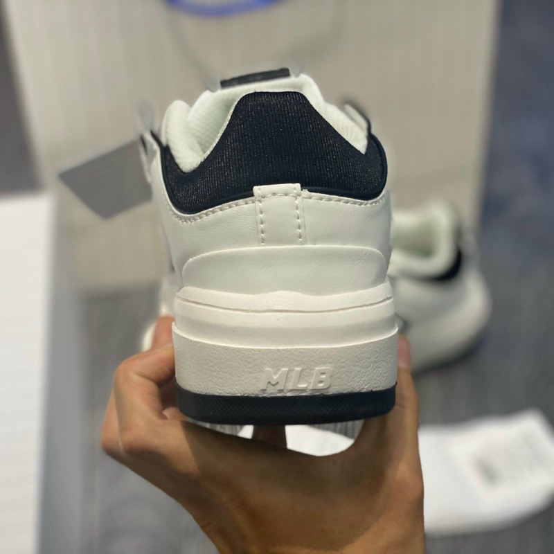 GIÀY M’LB CHUNKY LINER BLACK WHITE ĐAI DÁN SC