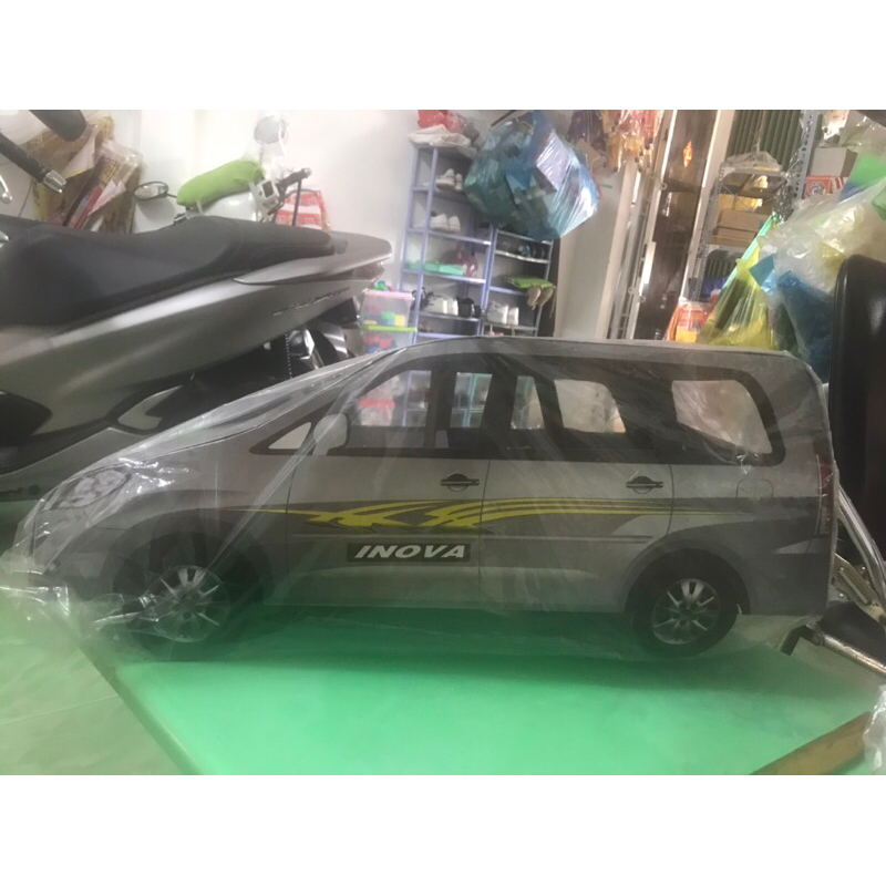 (Q.6)(Hoả tốc 2h)Xe hơi 7 chỗ vàng mã- shop xin giao màu ngẫu nhiên
