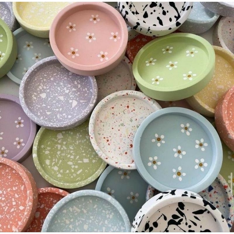 Khuôn lót ly hình tròn có gờ dùng trong thủ công Resin, Jesmonite, thạch cao....