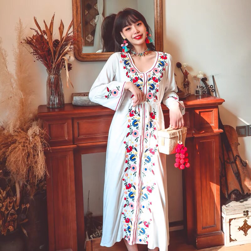 Đầm boho thêu hoa