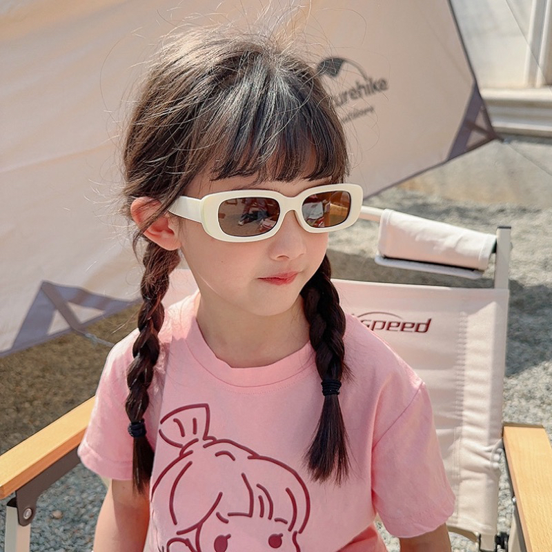 Kính dâm cho bé trai bé gái, kính thời trang cho bé, kính đi biển cho bé, kính chống nắng UV 400