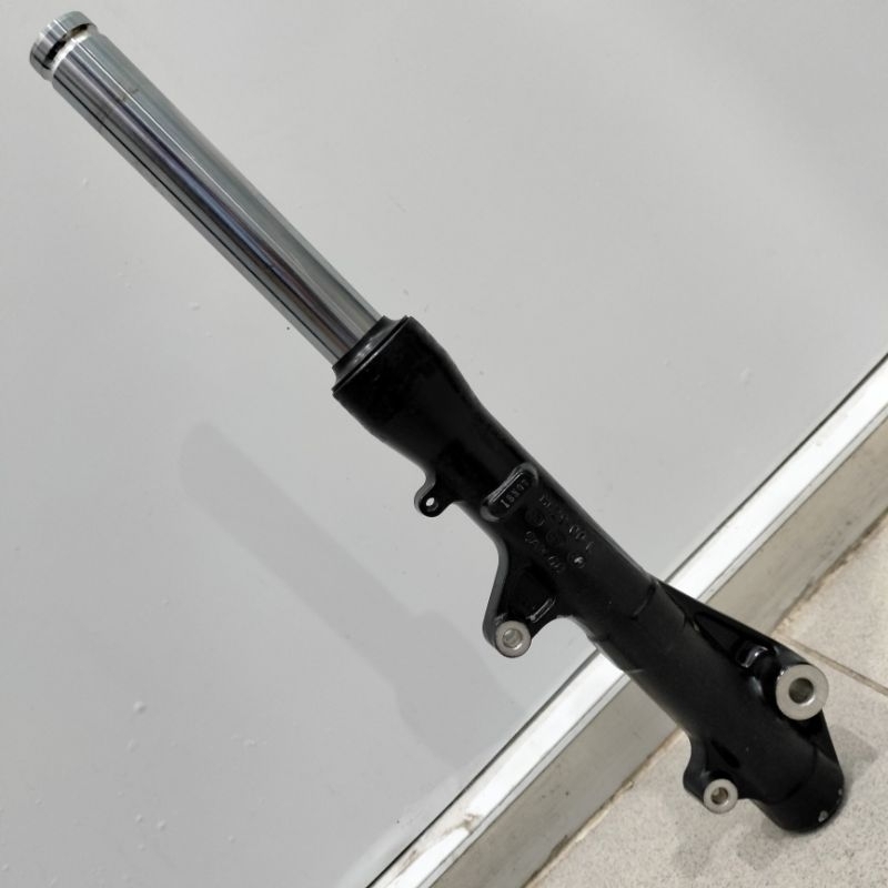 Phuộc trước/Giảm xóc trước (bên Trái) xe máy Honda Sh mode 125 2014-2020 đã qua sử dụng