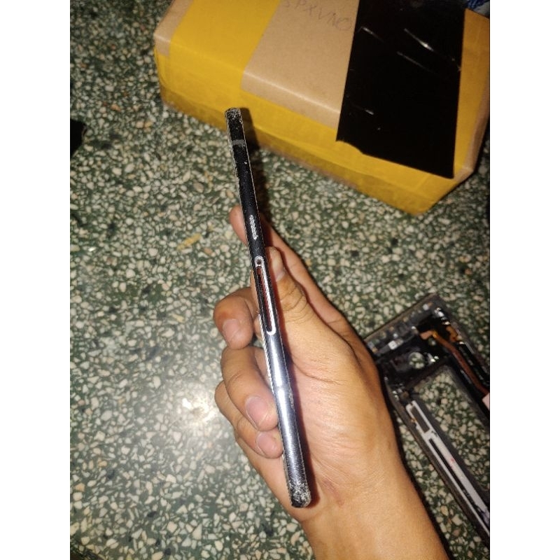 Khung sường-Khung viền LG V50